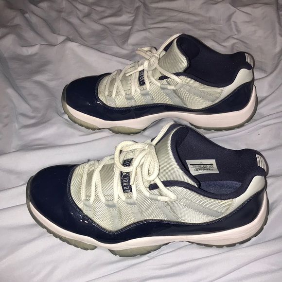 Air Jordan 11 Retro Low Georgetown - Picture 3 of 8